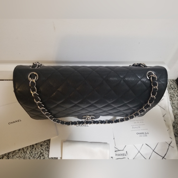 Chanel Clasic Caviar double flap maxi purse - Picture 5 of 16